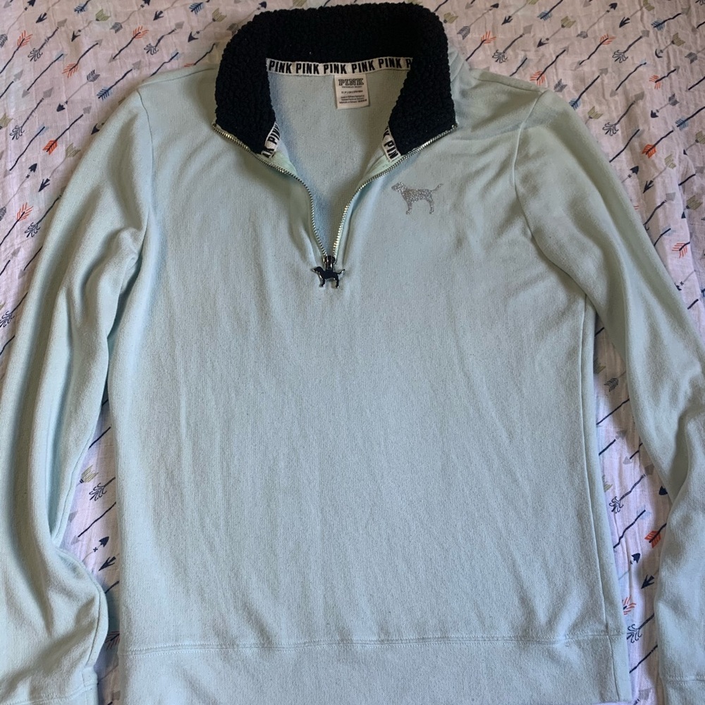 Vs pink pullover!!!!